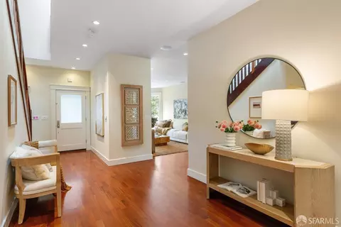 Entry Way - 4969 17th St, San Francisco, CA 94117 photo 2 of 2