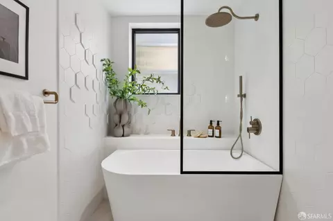 Bath - 71 Manor Dr, San Francisco, CA 94127 photo 4 of 4