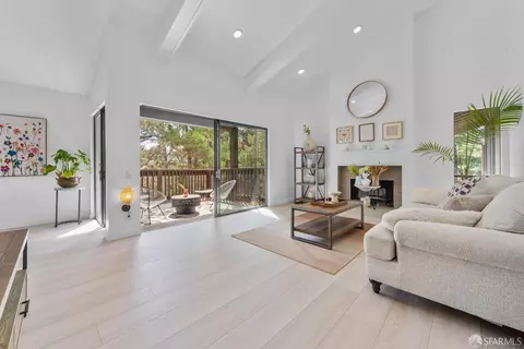 3374 Brittan Ave #13, San Carlos, CA 94070