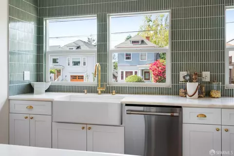 Kitchen - 2533 Grant St, Berkeley, CA 94703 photo 5 of 5