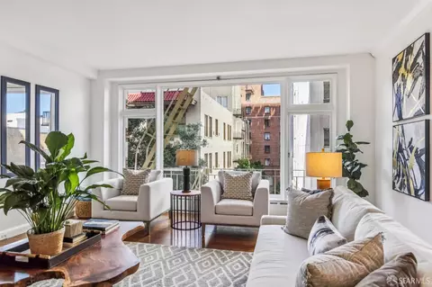 Living - 850 Powell St #202, San Francisco, CA 94115 photo 3 of 11