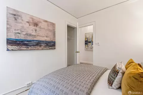 Bedroom - 850 Powell St #202, San Francisco, CA 94115 photo 6 of 7