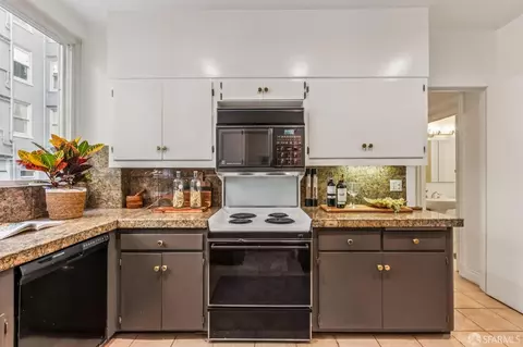 Kitchen - 850 Powell St #202, San Francisco, CA 94115 photo 4 of 4