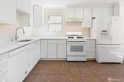 Kitchen - 310 Excelsior Ave, San Francisco, CA 94112 photo 5 of 6