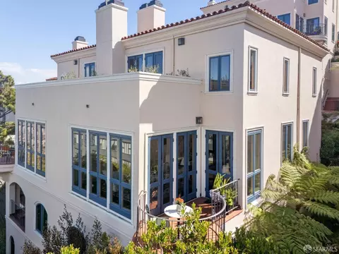 165 Francisco St #11, San Francisco, CA 94133