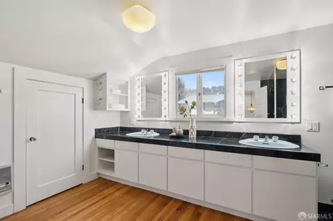 Bath - 1968 Marin Ave, Berkeley, CA 94707 photo 3 of 5