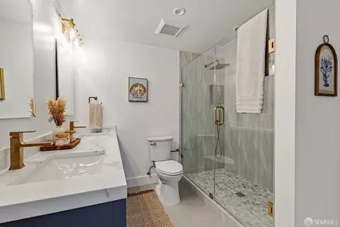 Bath - 114 St Charles Ave, San Francisco, CA 94132 photo 4 of 4
