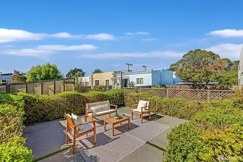 Exterior - 114 St Charles Ave, San Francisco, CA 94132 photo 2 of 5