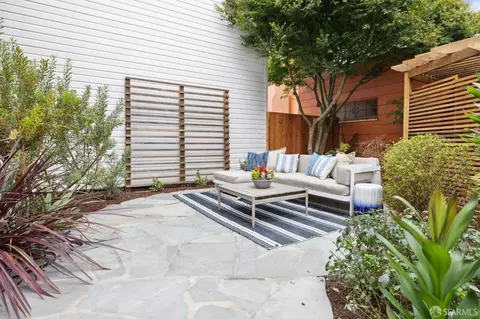 Exterior - 856 Baker St, San Francisco, CA 94115 photo 4 of 22