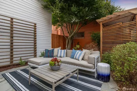 Exterior - 856 Baker St, San Francisco, CA 94115 photo 3 of 22