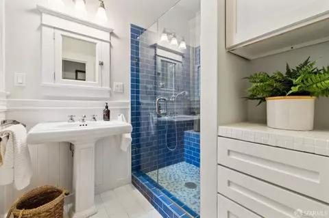 Bath - 856 Baker St, San Francisco, CA 94115 photo 1 of 6