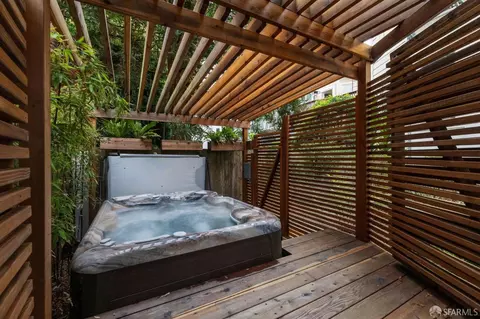 Exterior - 856 Baker St, San Francisco, CA 94115 photo 13 of 22