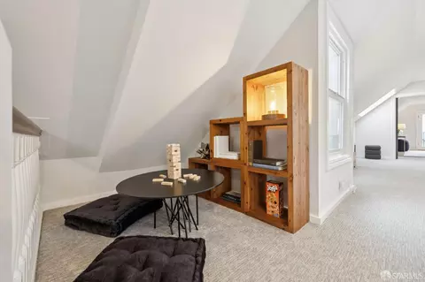 Entry Way - 856 Baker St, San Francisco, CA 94115 photo 5 of 6