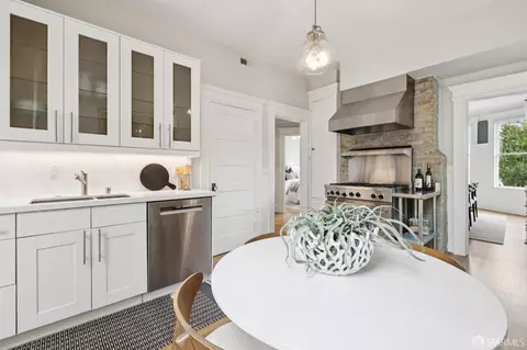 Kitchen - 856 Baker St, San Francisco, CA 94115 photo 2 of 5