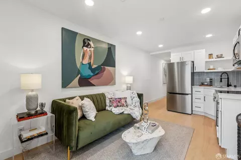 108 Albion St #B, San Francisco, CA 94110