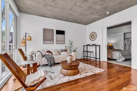 45 Bartlett St #416, San Francisco, CA 94110