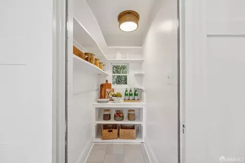 Entry Way - 116 Cherry St, San Francisco, CA 94118 photo 6 of 9