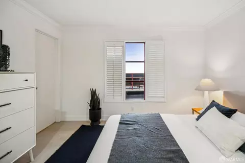 Bedroom - 672 Corbett Ave #C, San Francisco, CA 94114 photo 7 of 10