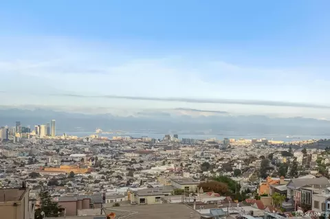 View/Area - 672 Corbett Ave #C, San Francisco, CA 94114 photo 1 of 3