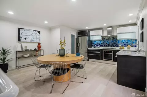 Dining - 672 Corbett Ave #C, San Francisco, CA 94114 photo 3 of 3