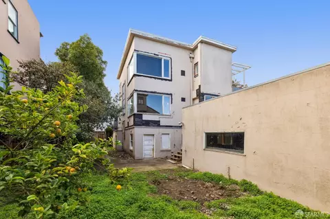 Exterior - 3666 Baker St, San Francisco, CA 94123 photo 3 of 4