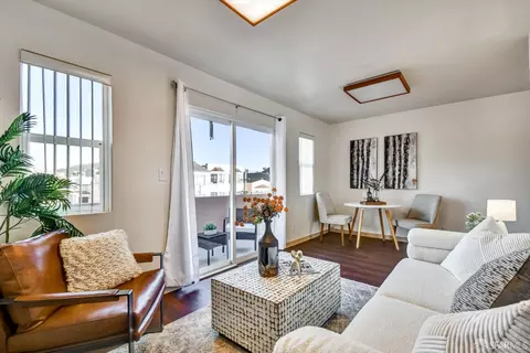 Living - 1215 34th Ave, San Francisco, CA 94122 photo 9 of 9