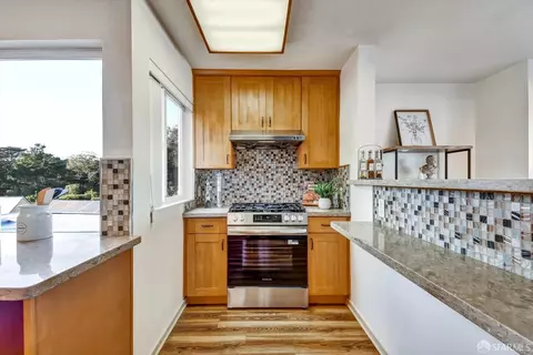Kitchen - 1215 34th Ave, San Francisco, CA 94122 photo 7 of 9