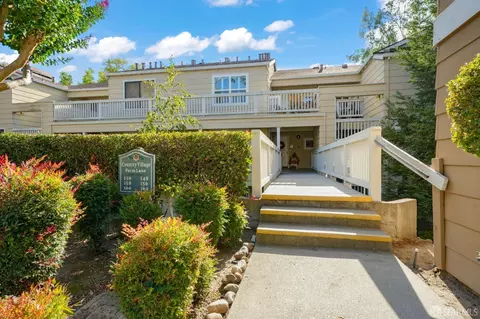 150 Farm Ln, Martinez, CA 94553