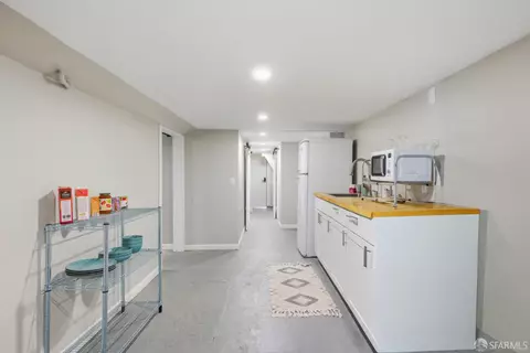 Entry Way - 1484 Newcomb Ave, San Francisco, CA 94124 photo 6 of 7