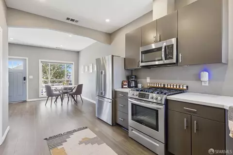 Kitchen - 1484 Newcomb Ave, San Francisco, CA 94124 photo 2 of 4