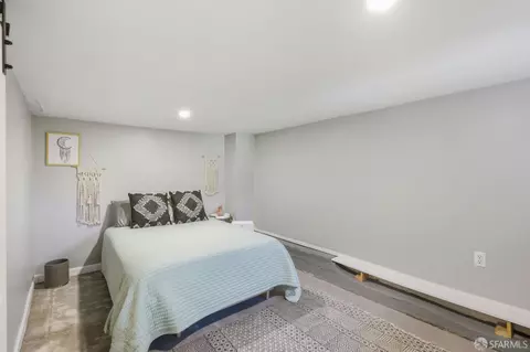 Bedroom - 1484 Newcomb Ave, San Francisco, CA 94124 photo 8 of 9