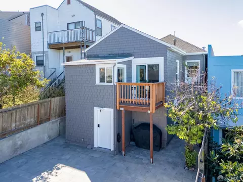 Exterior - 1484 Newcomb Ave, San Francisco, CA 94124 photo 15 of 17