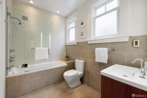 Bath - 652 Parnassus Ave, San Francisco, CA 94122 photo 2 of 3