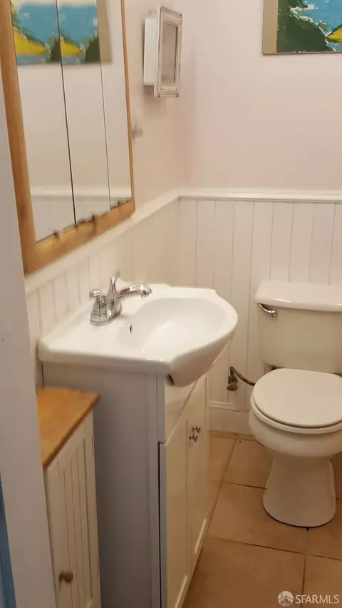 Bath - 4229 21st St, San Francisco, CA 94114 photo 1 of 2