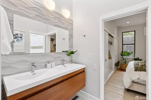 Bath - 4335 Cesar Chavez St, San Francisco, CA 94131 photo 1 of 3