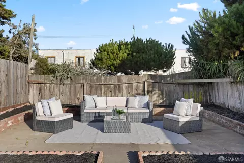 Exterior - 1674 47th Ave, San Francisco, CA 94122 photo 4 of 7