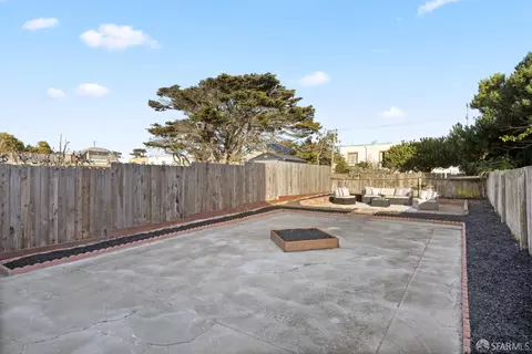 Exterior - 1674 47th Ave, San Francisco, CA 94122 photo 3 of 7