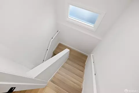 Entry Way - 1674 47th Ave, San Francisco, CA 94122 photo 3 of 4