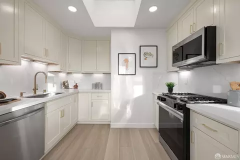 Kitchen - 1674 47th Ave, San Francisco, CA 94122 photo 2 of 3