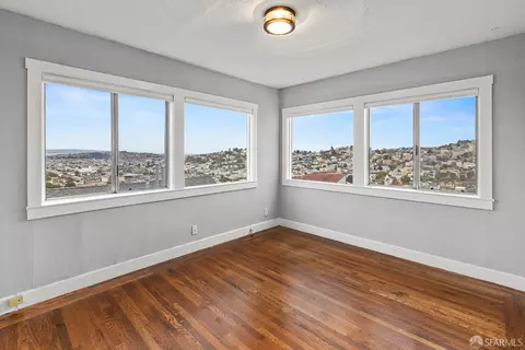 10 Saturn St, San Francisco, CA 94114