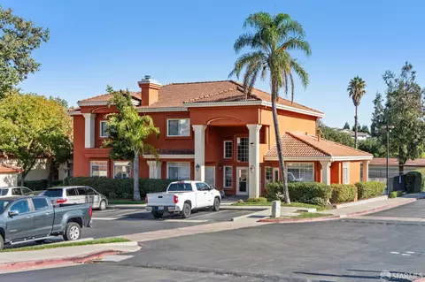 Exterior - 7063 Dublin Meadows St #H, Dublin, CA 94568 photo 6 of 11