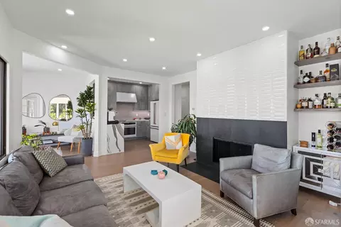 Living - 1812 20th St, San Francisco, CA 94107 photo 2 of 5
