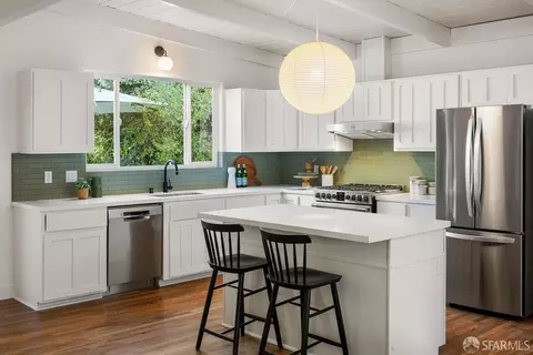 Kitchen - 550 9th Ave, San Francisco, CA 94118 photo 3 of 5