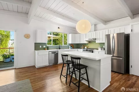 Kitchen - 550 9th Ave, San Francisco, CA 94118 photo 2 of 5