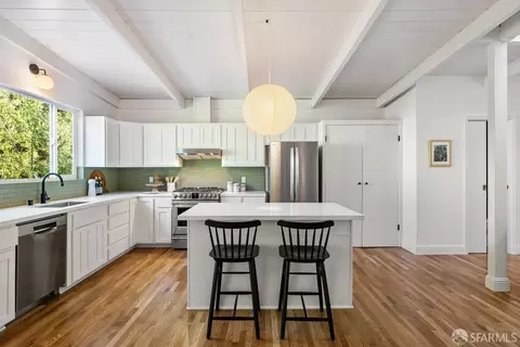 Kitchen - 550 9th Ave, San Francisco, CA 94118 photo 1 of 5