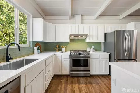 Kitchen - 550 9th Ave, San Francisco, CA 94118 photo 5 of 5