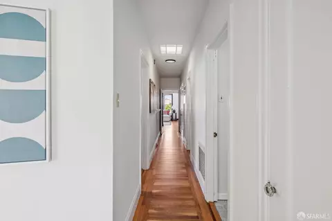 Entry Way - 1850 23rd Ave, San Francisco, CA 94122 photo 4 of 7