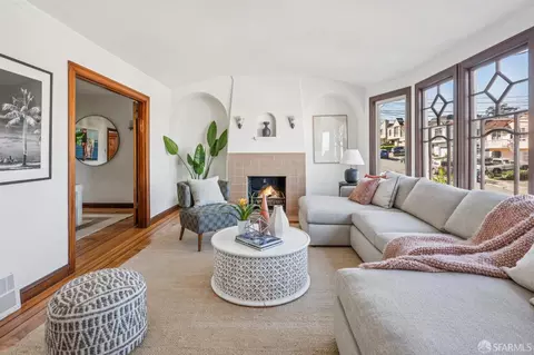 Living - 1850 23rd Ave, San Francisco, CA 94122 photo 2 of 6