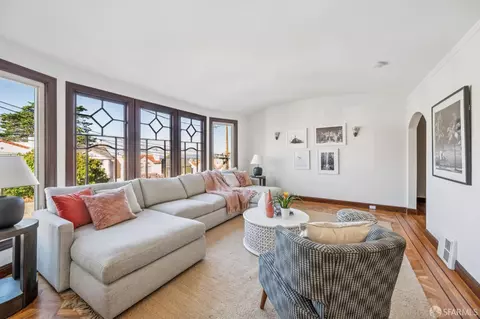 Living - 1850 23rd Ave, San Francisco, CA 94122 photo 3 of 6