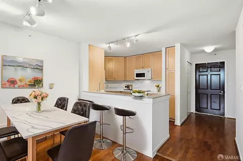 Dining - 1483 Sutter St #405, San Francisco, CA 94109 photo 1 of 1